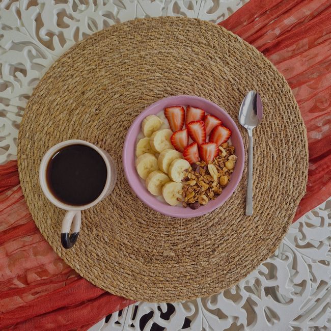 Granola s ořechy a medem